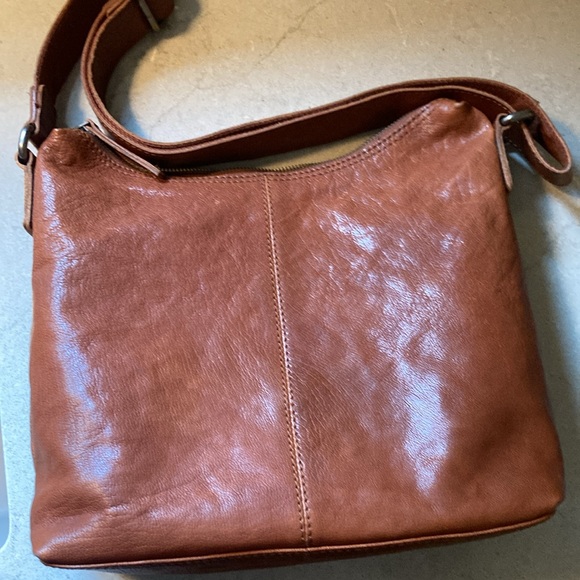 Spikes & Sparrow Leather Crossbody Bag - Picture 6 of 9